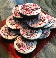 Peppermint Oreos:Stacked